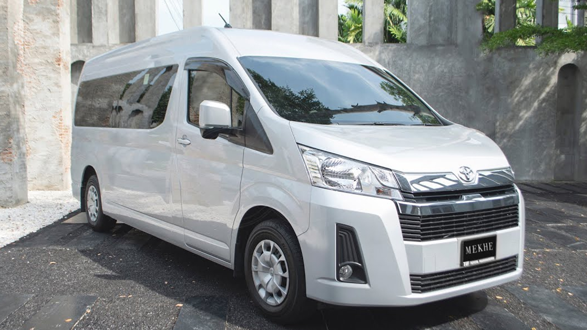 Toyota Hiace Commuter - 12 Seater Van (Chiang Mai, Thailand)