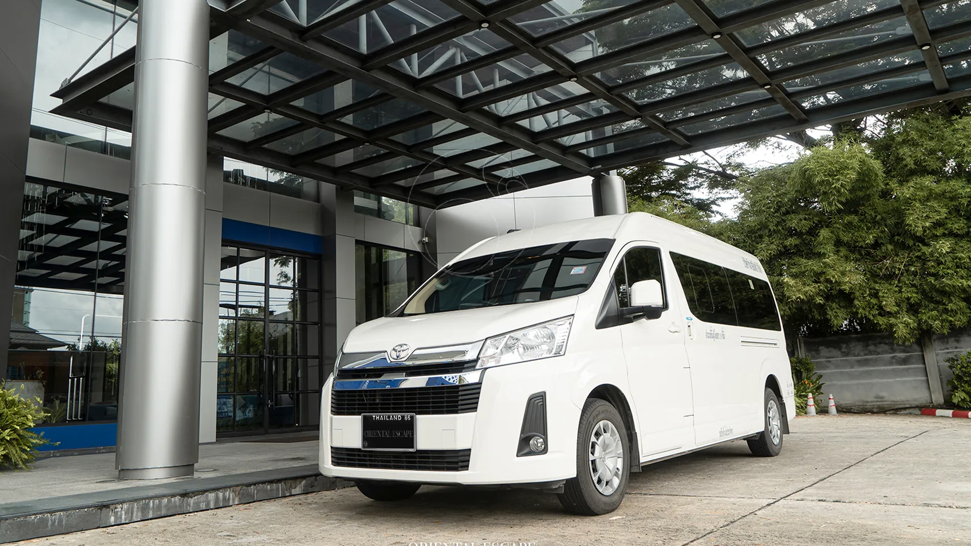 Toyota Hiace Commuter - 12 Seater Van (Chiang Mai, Thailand)