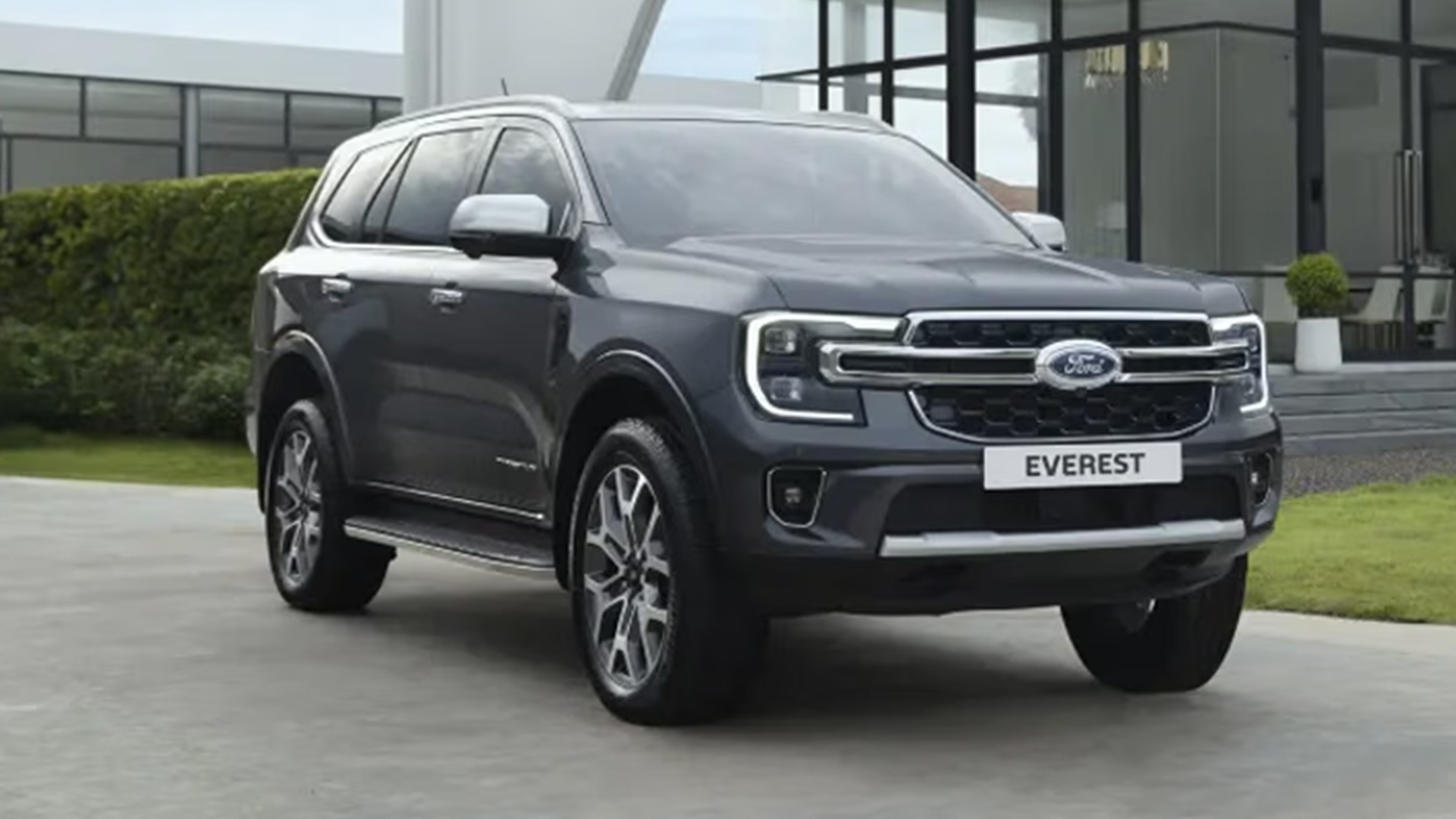 Ford Everest - 7 Seater SUV (Ho Chi Minh City, Vietnam)